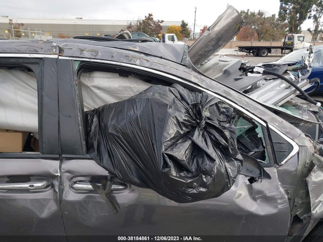 2022 TOYOTA SIENNA XLE VIN: 5TDJRKEC7NS121878
