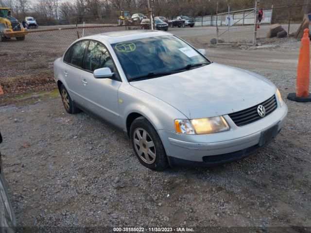 WVWPD63B9XE499994, 1999 Volkswagen Passat Glx on IAAI