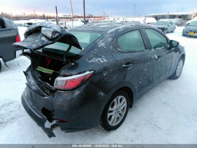 3MYDLBZV1GY132267 Scion IA