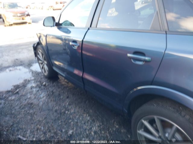 WA1BCCFS1JR030349 Audi Q3 2.0t Sport Premium/2.0t Premium