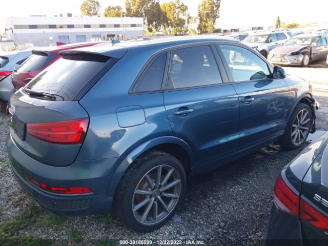 WA1BCCFS1JR030349 Audi Q3 2.0t Sport Premium/2.0t Premium