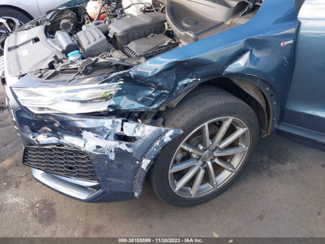 WA1BCCFS1JR030349 Audi Q3 2.0t Sport Premium/2.0t Premium