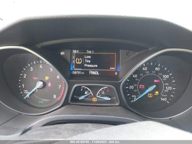 2017 FORD FOCUS SE VIN: 1FADP3K29HL314565