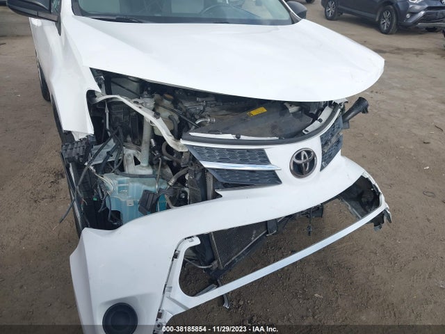 Toyota RAV4 LE 2014 2T3ZFREV6EW120211 Image 6