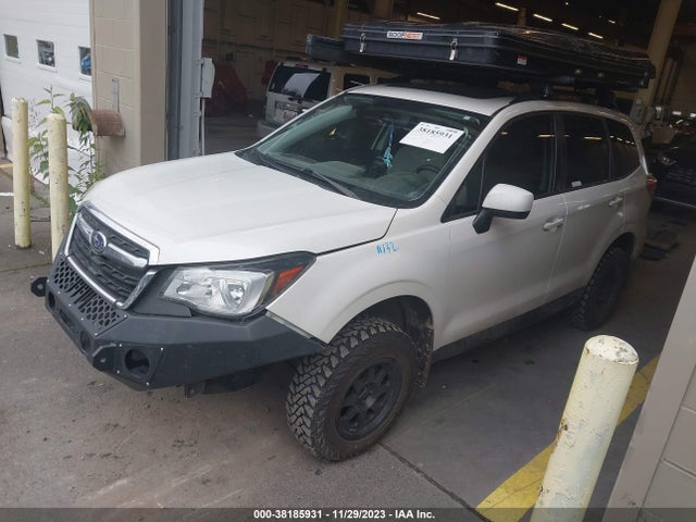 JF2SJAEC0JH553850 Subaru Forester 2.5i Premium