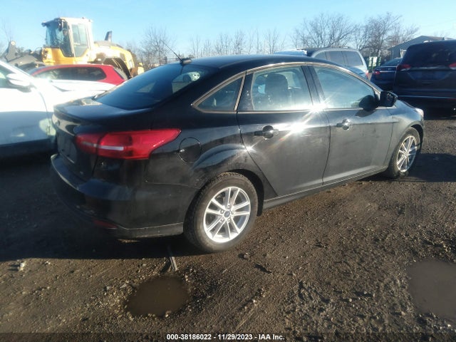2018 FORD FOCUS SE VIN: 1FADP3F29JL235042