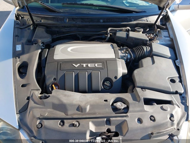 2005 ACURA RL 3.5 VIN: JH4KB165X5C015363