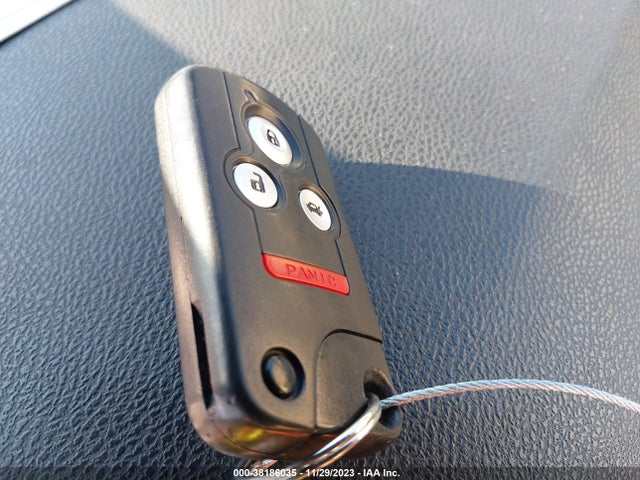 2005 ACURA RL 3.5 VIN: JH4KB165X5C015363