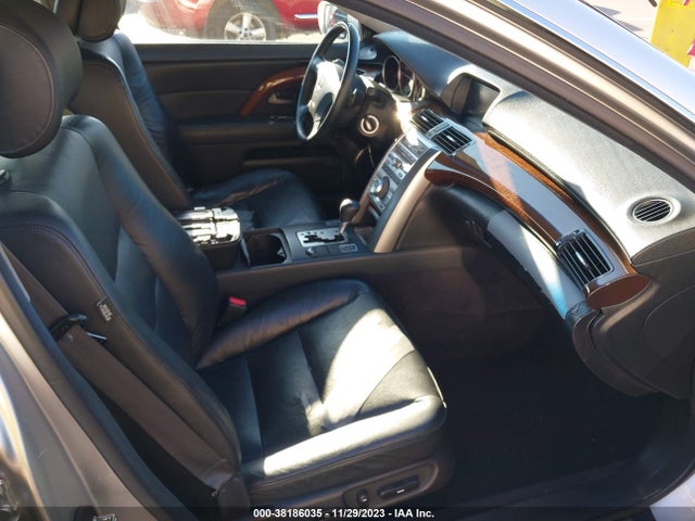 2005 ACURA RL 3.5 VIN: JH4KB165X5C015363