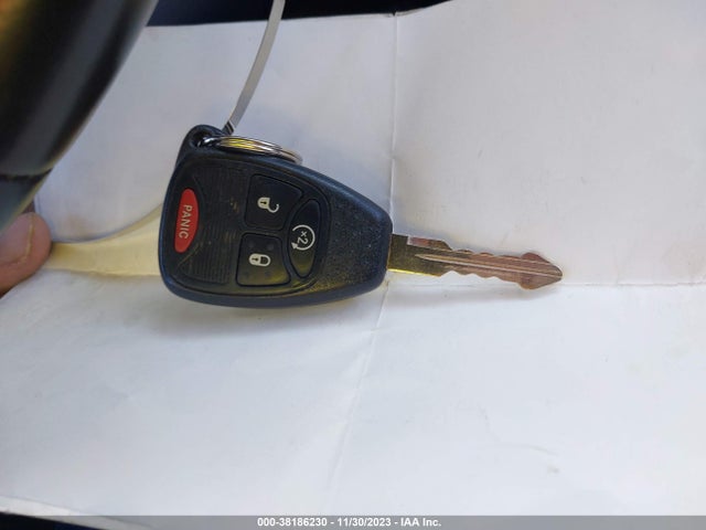 2015 JEEP COMPASS LATITUDE VIN: 1C4NJDEB9FD208464