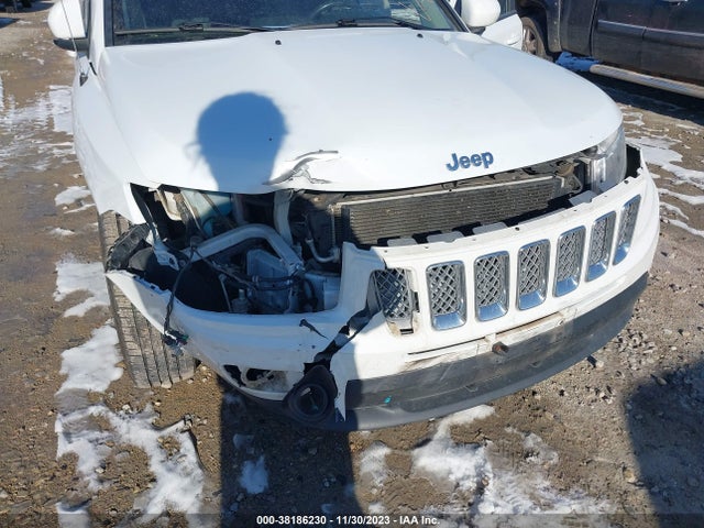 2015 JEEP COMPASS LATITUDE VIN: 1C4NJDEB9FD208464