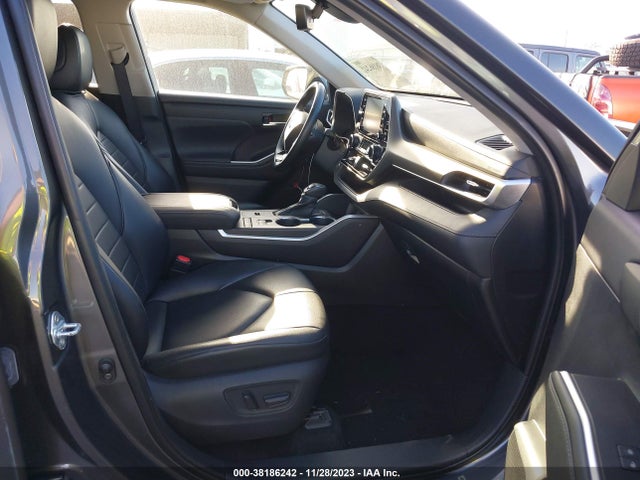Toyota Highlander Xle 2021 5TDGZRAH7MS530739 Image 5