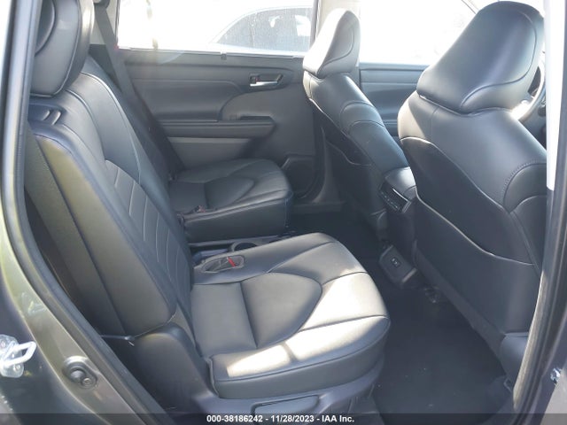 Toyota Highlander Xle 2021 5TDGZRAH7MS530739 Image 8