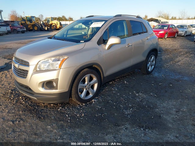 Chevrolet TRAX LTZ 2016 3GNCJMSBXGL278845 Image 2