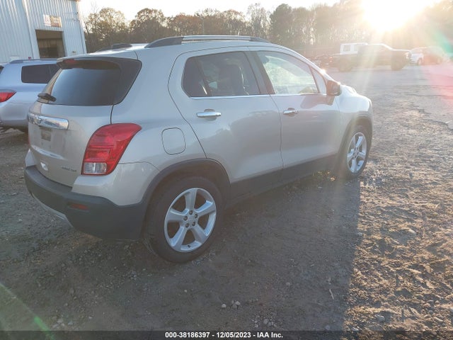 Chevrolet TRAX LTZ 2016 3GNCJMSBXGL278845 Image 4