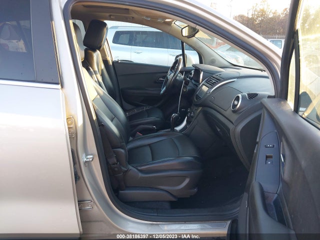 Chevrolet TRAX LTZ 2016 3GNCJMSBXGL278845 Image 5