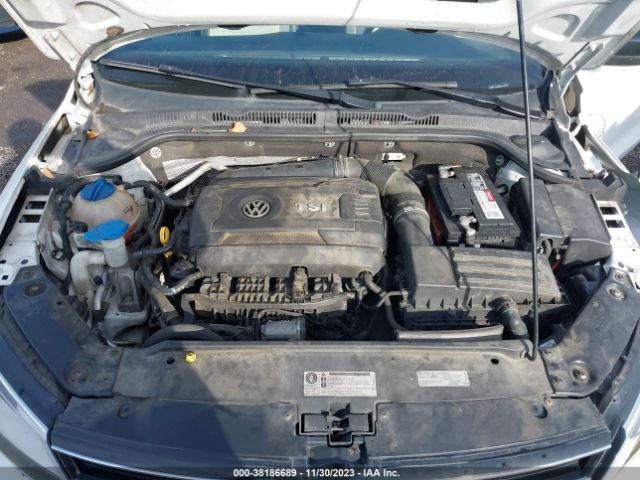 3VWB17AJ0GM272025 Volkswagen Jetta 1.8t Sport