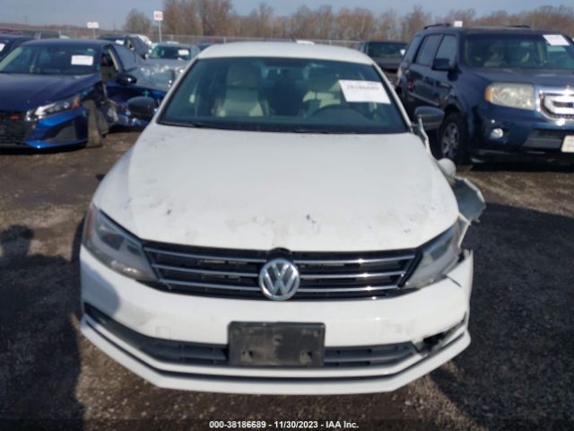 3VWB17AJ0GM272025 Volkswagen Jetta 1.8t Sport