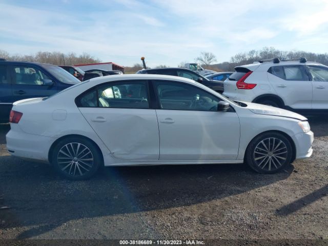 3VWB17AJ0GM272025 Volkswagen Jetta 1.8t Sport