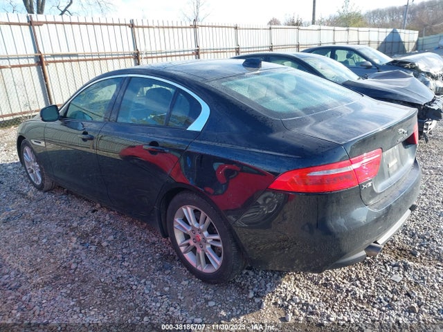 2017 JAGUAR XE SAJAD4BG2HA966948 Photo 2