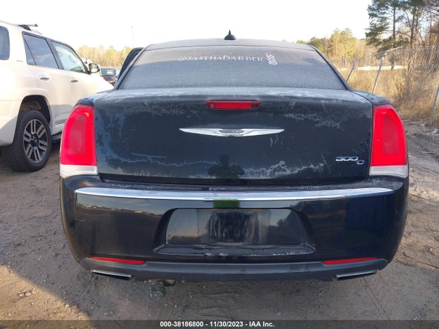 Chrysler 300C 2015 2C3CCAEG1FH867772 Image 16