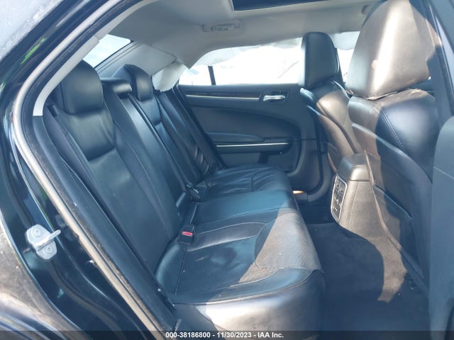 Chrysler 300C 2015 2C3CCAEG1FH867772 Image 8