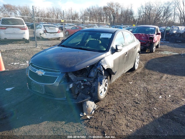 Chevrolet Cruze Ls Auto 2014 1G1PA5SH5E7257450 Image 2