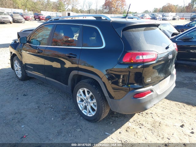 1C4PJLCB0HW616820 Jeep Cherokee Latitude Fwd