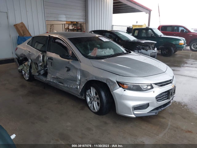 2018 1G1ZD5ST8JF275526 main image