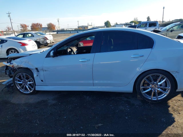 Chevrolet SS 2015 6G3F15RW0FL115297 Image 13