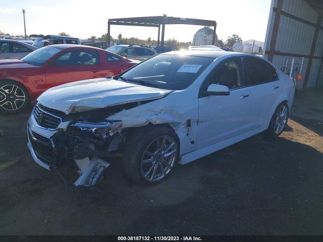 Chevrolet SS 2015 6G3F15RW0FL115297 Image 2