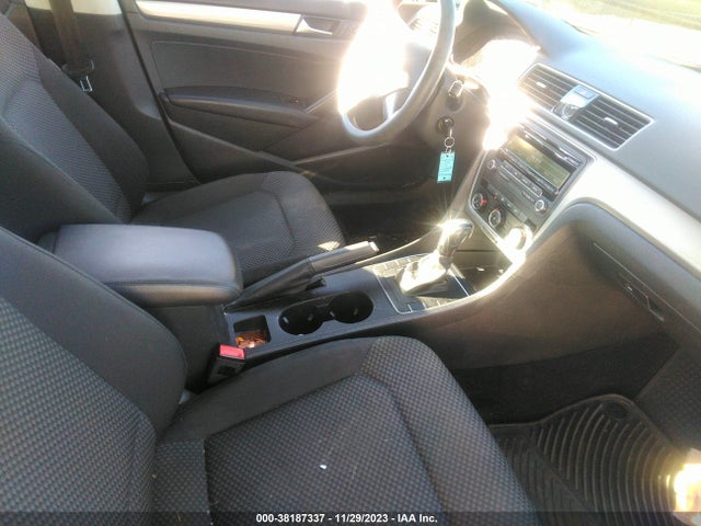 2014 VOLKSWAGEN PASSAT 1.8T S VIN: 1VWAS7A37EC100602