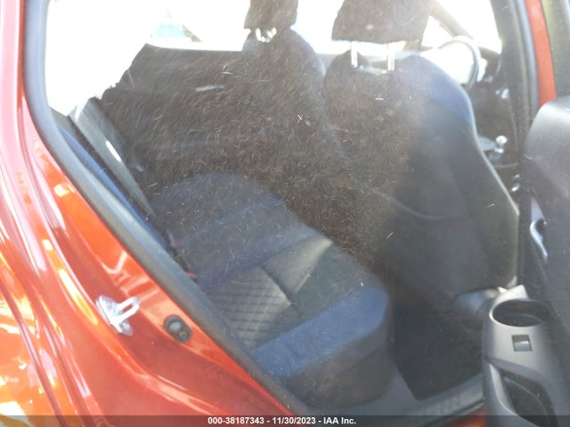 2020 TOYOTA C-HR XLE VIN: NMTKHMBX1LR110123