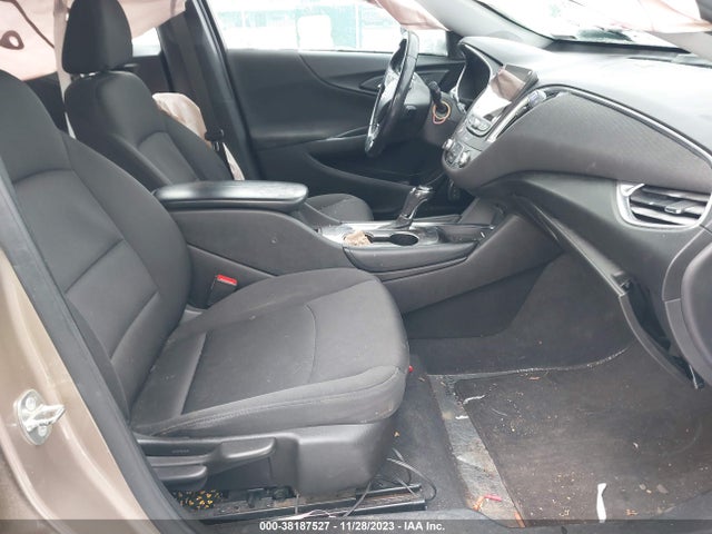 Chevrolet MALIBU LT 2018 1G1ZD5STXJF233293 Image 5