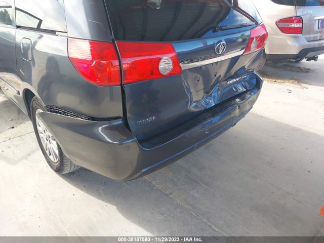 2010 TOYOTA SIENNA LIMITED VIN: 5TDYK4CC4AS320835