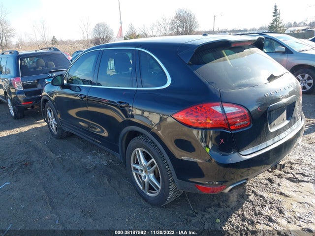 2012 PORSCHE CAYENNE WP1AA2A25CLA01367 Photo 2