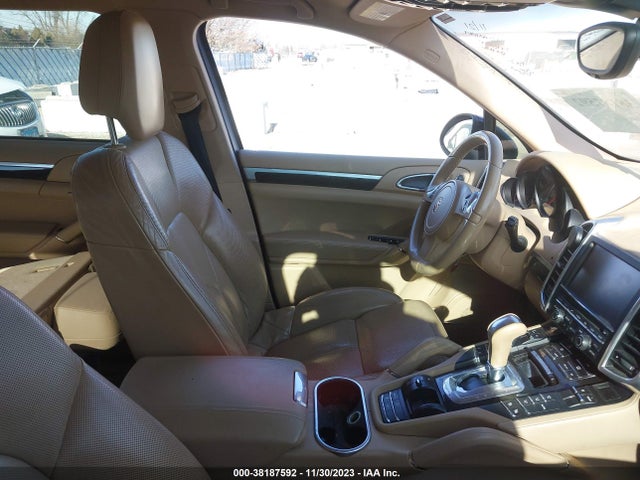 2012 PORSCHE CAYENNE WP1AA2A25CLA01367 Photo 4