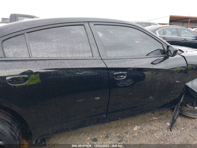 2C3CDXBG4KH685627 Dodge Charger Sxt Rwd