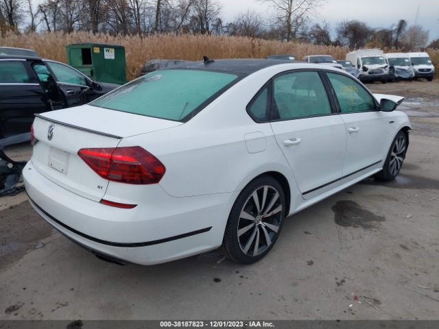 2018 VOLKSWAGEN PASSAT 1VWJM7A39JC037586 Photo 3