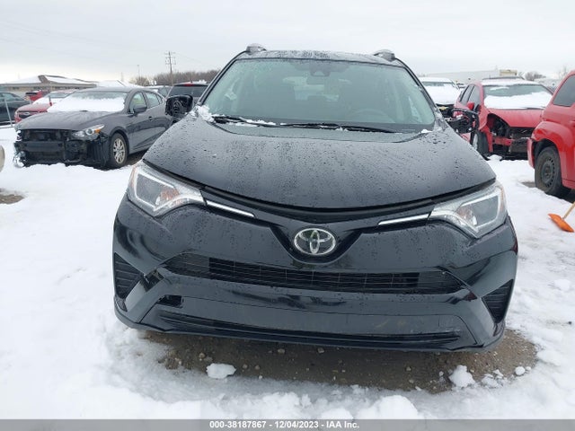 Toyota RAV4 LE 2018 2T3BFREV9JW857897 Image 12