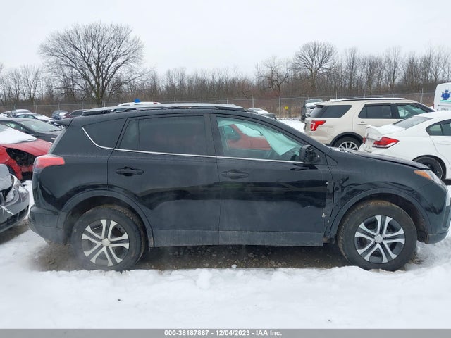 Toyota RAV4 LE 2018 2T3BFREV9JW857897 Image 13