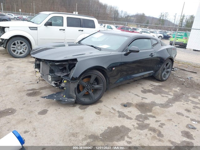 Chevrolet Camaro 1lt 2018 1G1FB1RS0J0101693 Image 2