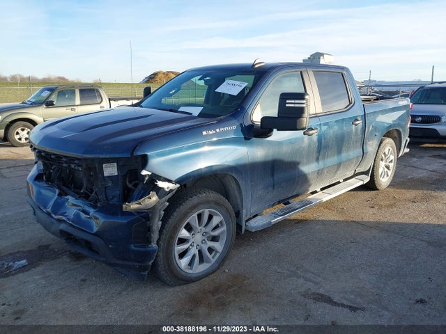 Chevrolet Silverado 1500 Silverado Custom 2019 3GCUYBEF7KG700003 Image 2