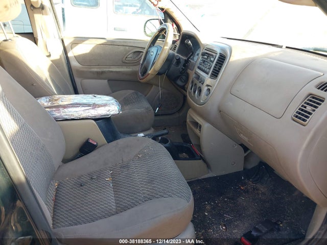 2004 FORD ESCAPE XLT VIN: 1FMYU03144KB18540