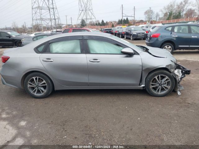 3KPF24AD4NE432120 KIA Forte Lxs