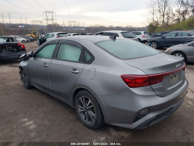 3KPF24AD4NE432120 KIA Forte Lxs