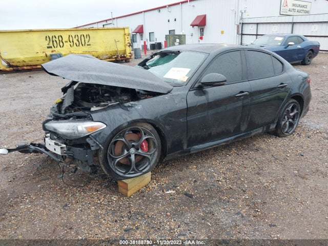ZARFAECNXJ7592663 Alfa Romeo Giulia Ti Sport Rwd
