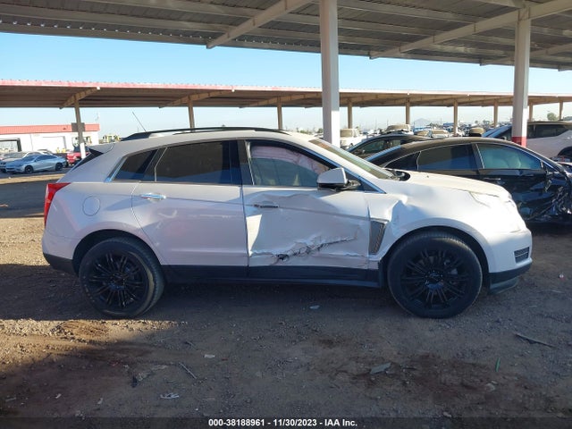 3GYFNAE30FS641360 Cadillac Srx Standard