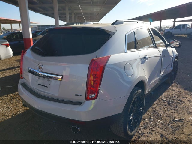 3GYFNAE30FS641360 Cadillac Srx Standard