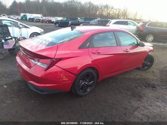 2022 HYUNDAI ELANTRA SEL VIN: 5NPLS4AG4NH079581